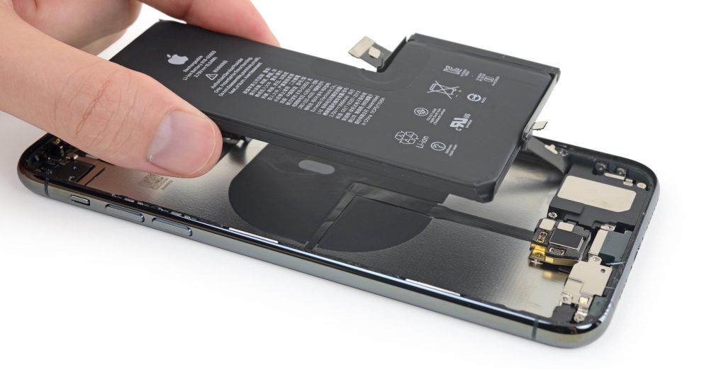 Смяна на батерия на iPhone